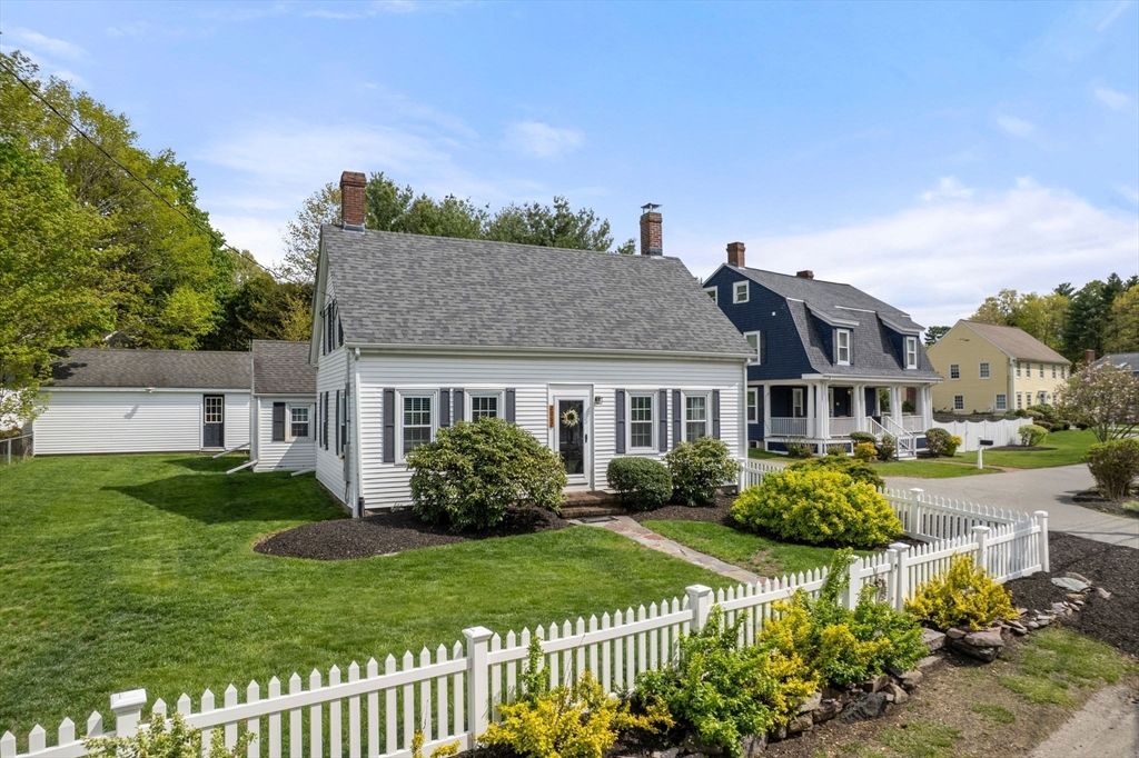 2067 Washington St, Canton, MA 02021