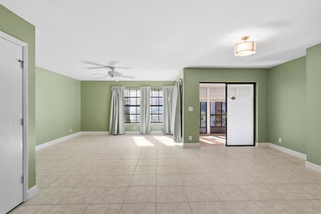 3233 Perimeter Drive 2511, Greenacres, FL 33467