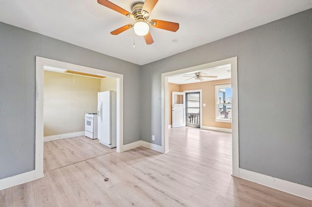 5224 Bernardo De Galvez, Galveston, TX 77551