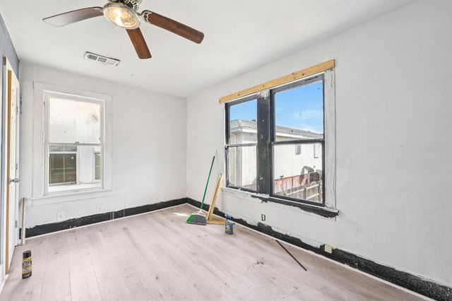 5224 Bernardo De Galvez, Galveston, TX 77551