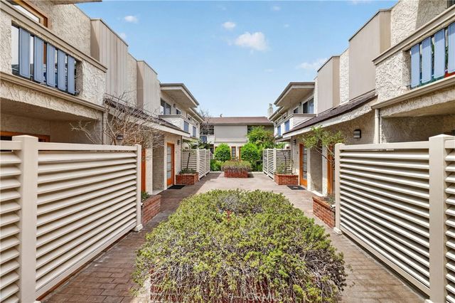 2016 Euclid Street 6, Santa Monica, CA 90405