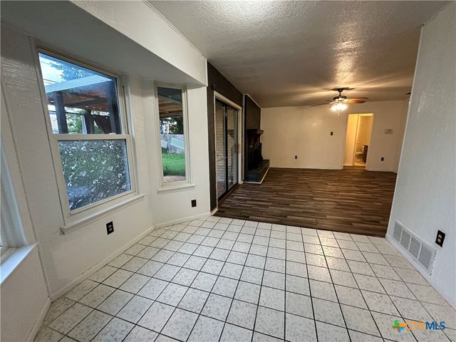 207 Myra Lou Avenue, Copperas Cove, TX 76522