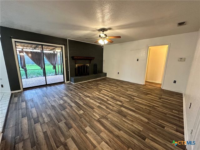 207 Myra Lou Avenue, Copperas Cove, TX 76522