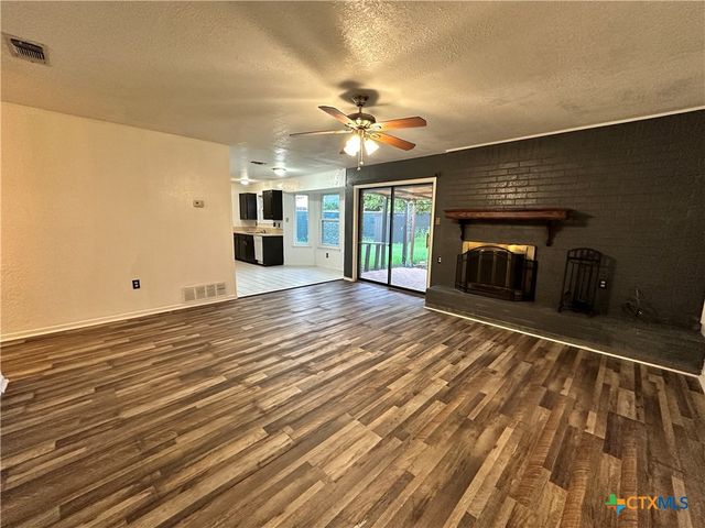 207 Myra Lou Avenue, Copperas Cove, TX 76522