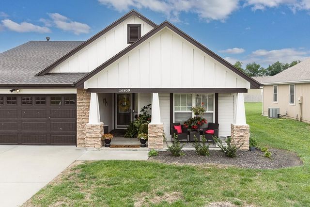 16809 Sheehan Road, Basehor, KS 66007