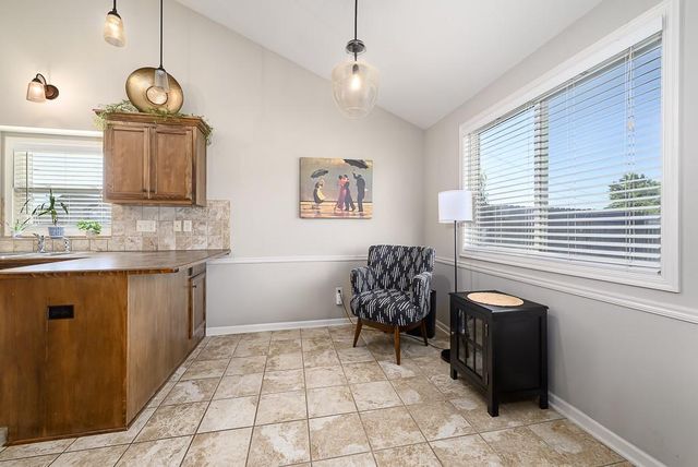 16809 Sheehan Road, Basehor, KS 66007