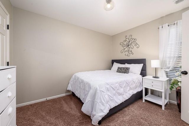 16809 Sheehan Road, Basehor, KS 66007