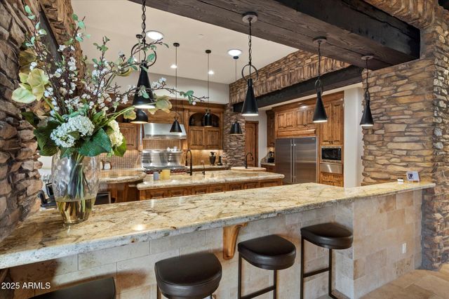 11240 E APACHE VISTAS Drive, Scottsdale, AZ 85262