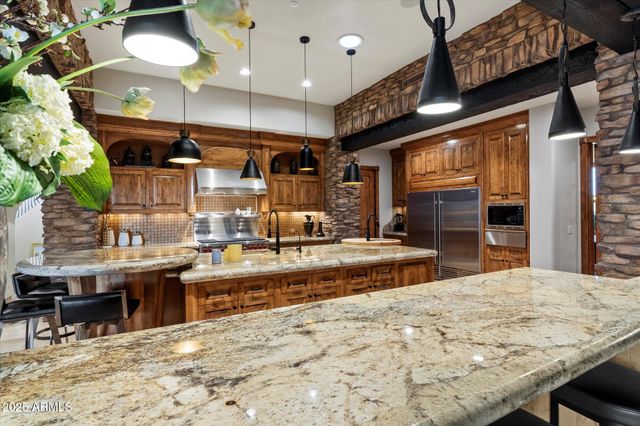 11240 E APACHE VISTAS Drive, Scottsdale, AZ 85262