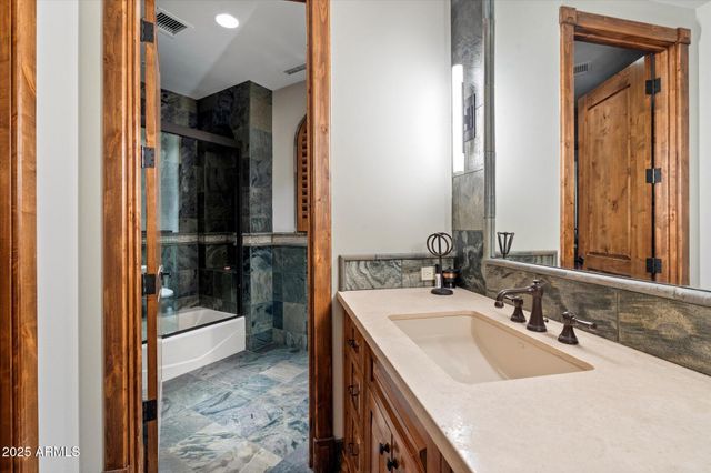 11240 E APACHE VISTAS Drive, Scottsdale, AZ 85262