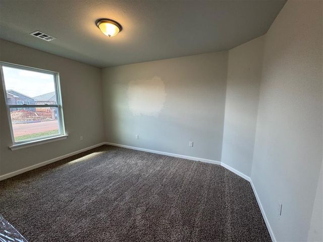 10729 Painted Turtle Way, Midwest City, OK 73130