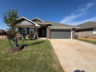 10729 Painted Turtle Way, Midwest City, OK 73130