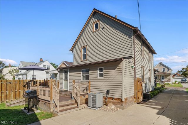 3813 Buechner Avenue, Cleveland, OH 44109