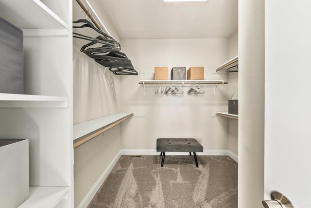 N82W27557 Cress-Brook DRIVE, Hartland, WI 53029