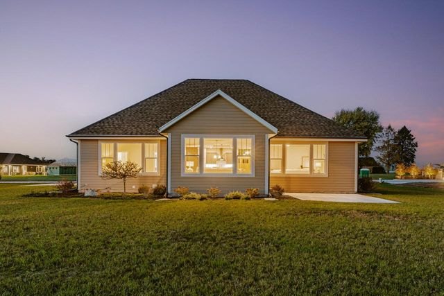 N82W27557 Cress-Brook DRIVE, Hartland, WI 53029