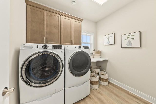 N82W27557 Cress-Brook DRIVE, Hartland, WI 53029