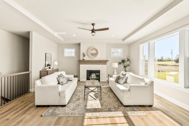 N82W27557 Cress-Brook DRIVE, Hartland, WI 53029