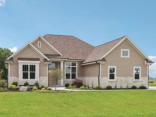 N82W27557 Cress-Brook DRIVE, Hartland, WI 53029