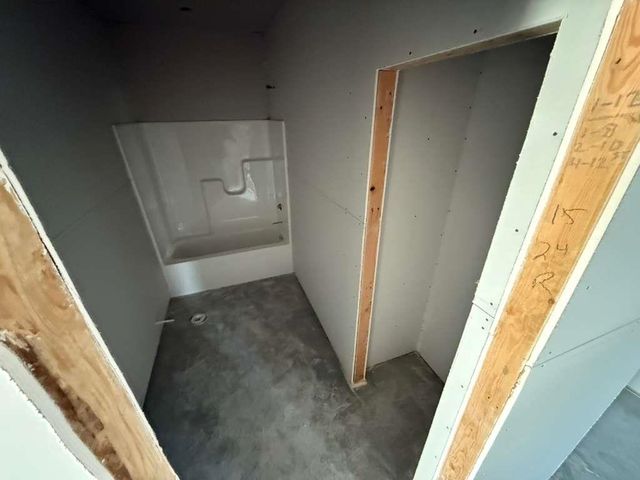 9002 E Forbes Cir., Bel Aire, KS 67226