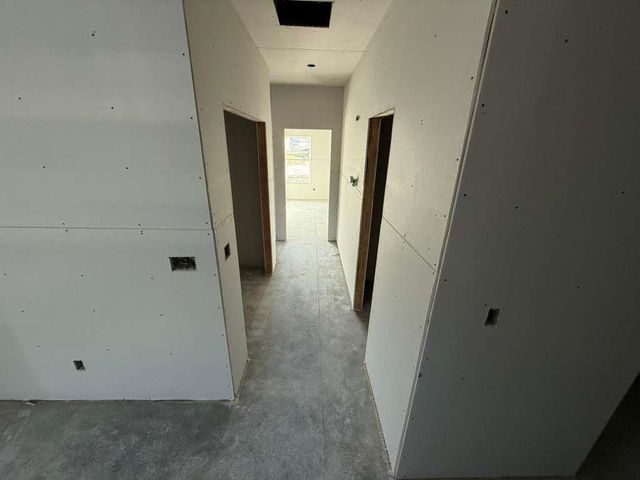 9002 E Forbes Cir., Bel Aire, KS 67226