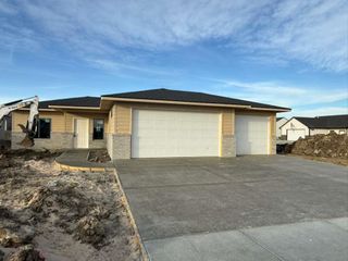 9002 E Forbes Cir., Bel Aire, KS 67226