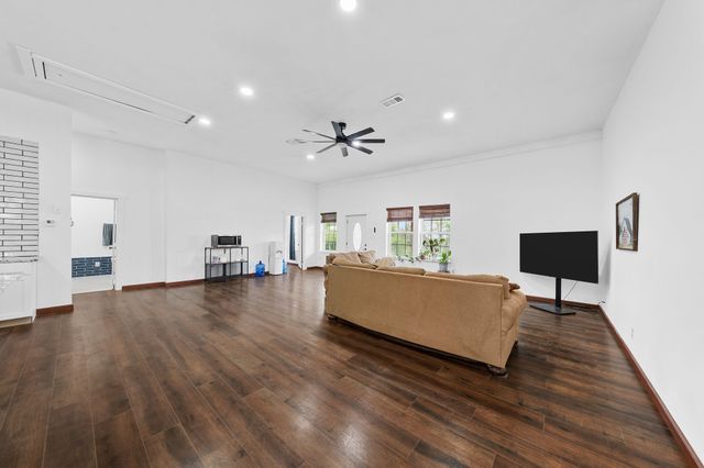 4285 N Fm 51, Weatherford, TX 76085