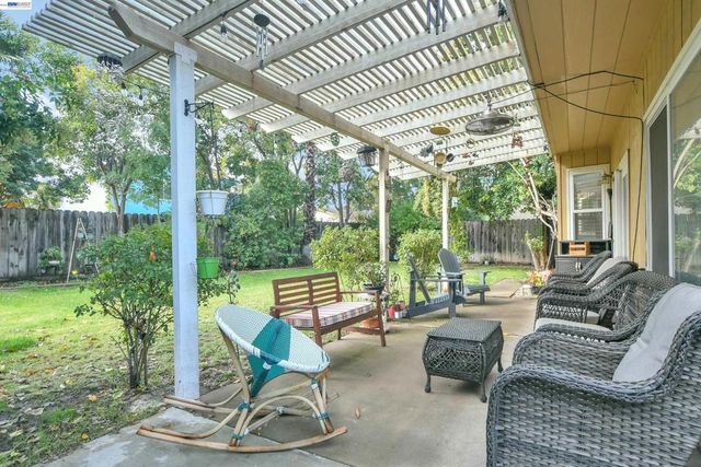 2316 2316 Otto Dr, Stockton, CA 95209