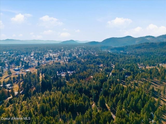 33482 N Charlotte DR, Spirit Lake, ID 83869