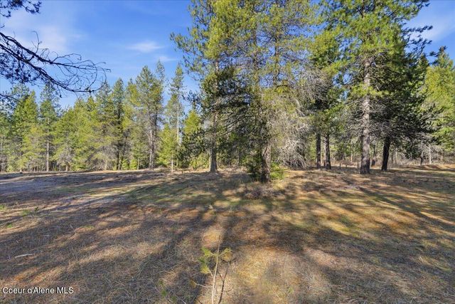 33482 N Charlotte DR, Spirit Lake, ID 83869
