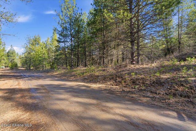 33482 N Charlotte DR, Spirit Lake, ID 83869