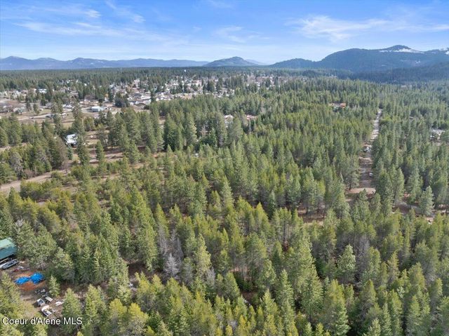 33482 N Charlotte DR, Spirit Lake, ID 83869