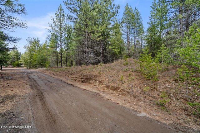 33482 N Charlotte DR, Spirit Lake, ID 83869