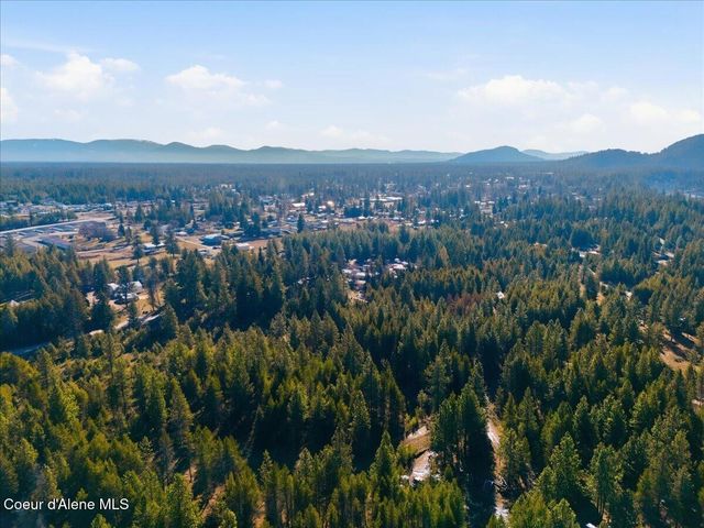 33482 N Charlotte DR, Spirit Lake, ID 83869