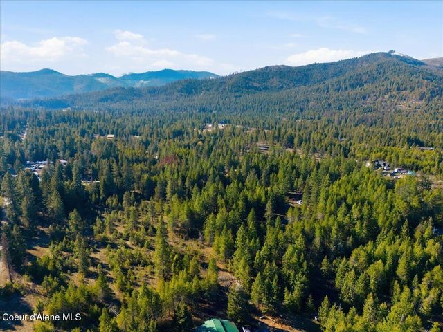 33482 N Charlotte DR, Spirit Lake, ID 83869