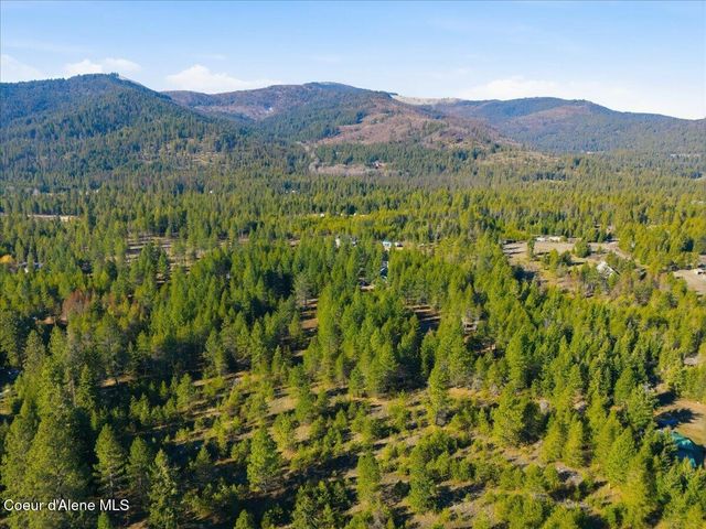 33482 N Charlotte DR, Spirit Lake, ID 83869