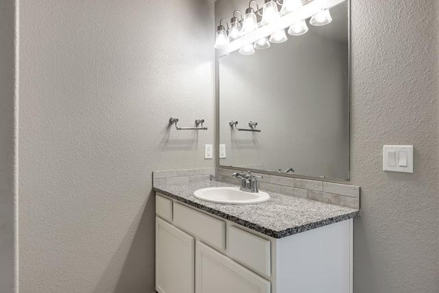 1314 E 95th St, Odessa, TX 79765