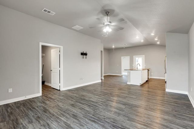 1314 E 95th St, Odessa, TX 79765