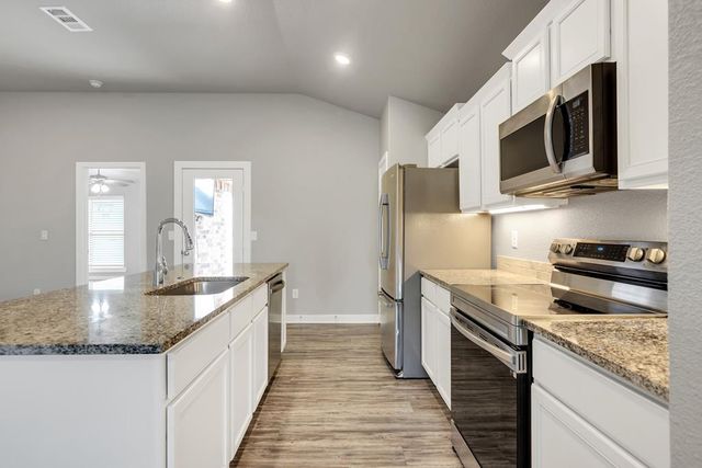 1314 E 95th St, Odessa, TX 79765