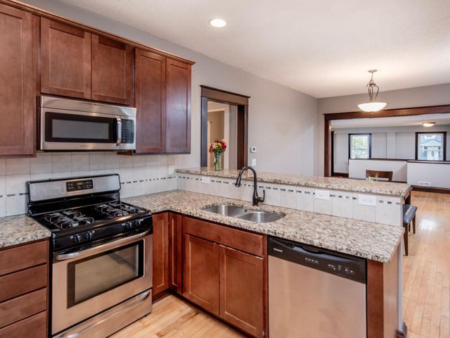 3512 34th Avenue S, Minneapolis, MN 55406