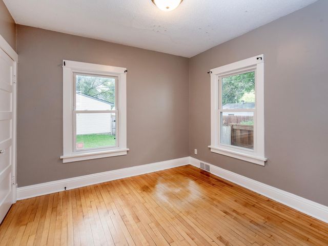 3512 34th Avenue S, Minneapolis, MN 55406