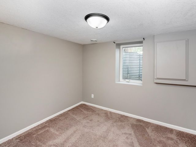 3512 34th Avenue S, Minneapolis, MN 55406