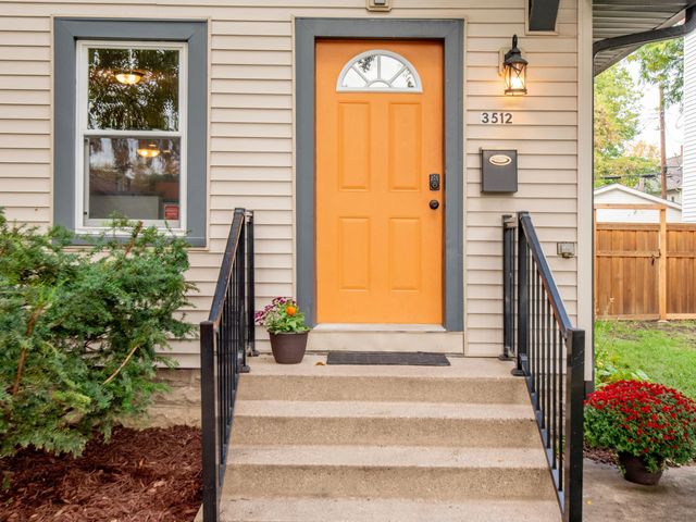 3512 34th Avenue S, Minneapolis, MN 55406