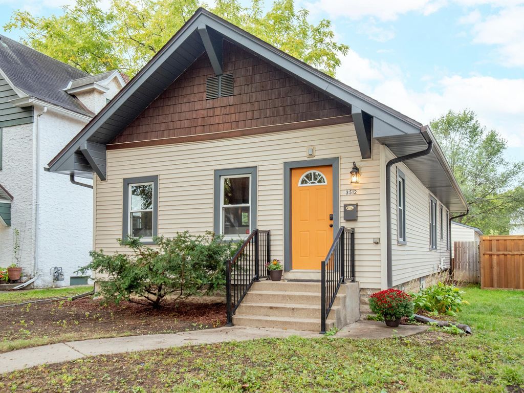 3512 34th Avenue S, Minneapolis, MN 55406