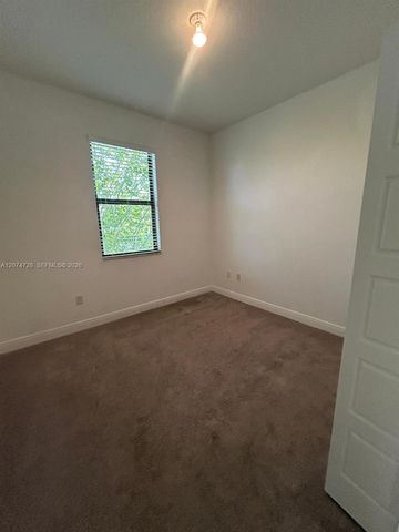 731 NE 193rd Street 731, Miami, FL 33179