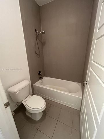 731 NE 193rd Street 731, Miami, FL 33179