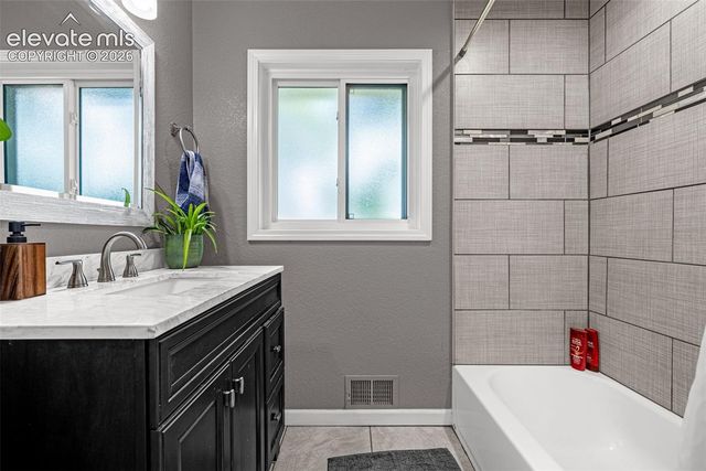 1424 Bellaire Drive, Colorado Springs, CO 80909