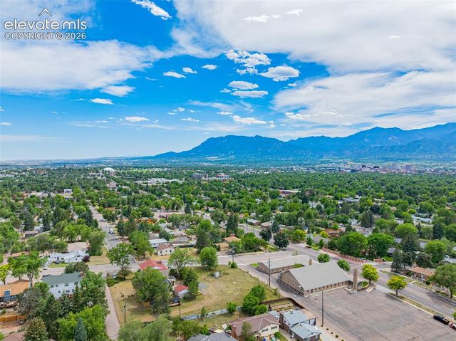 1424 Bellaire Drive, Colorado Springs, CO 80909