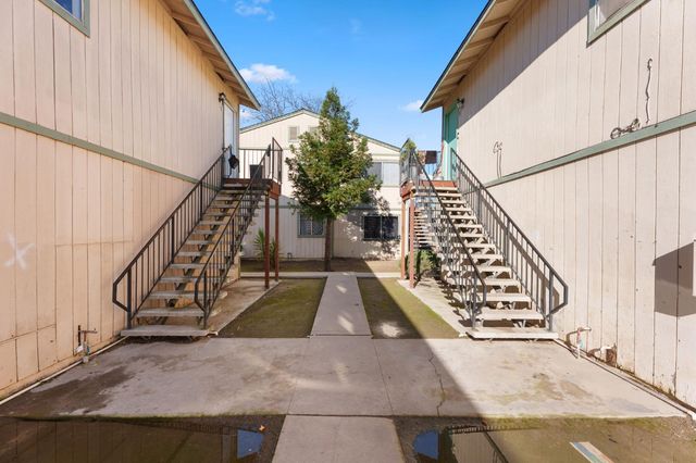 609 Moore Street, Madera, CA 93638