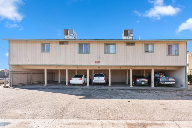 609 Moore Street, Madera, CA 93638