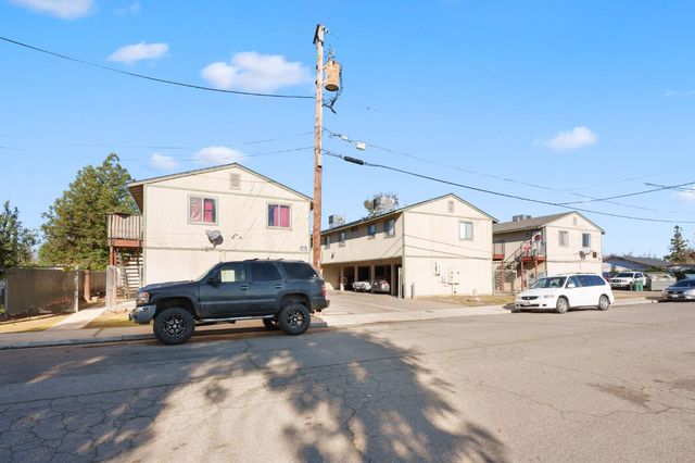 609 Moore Street, Madera, CA 93638